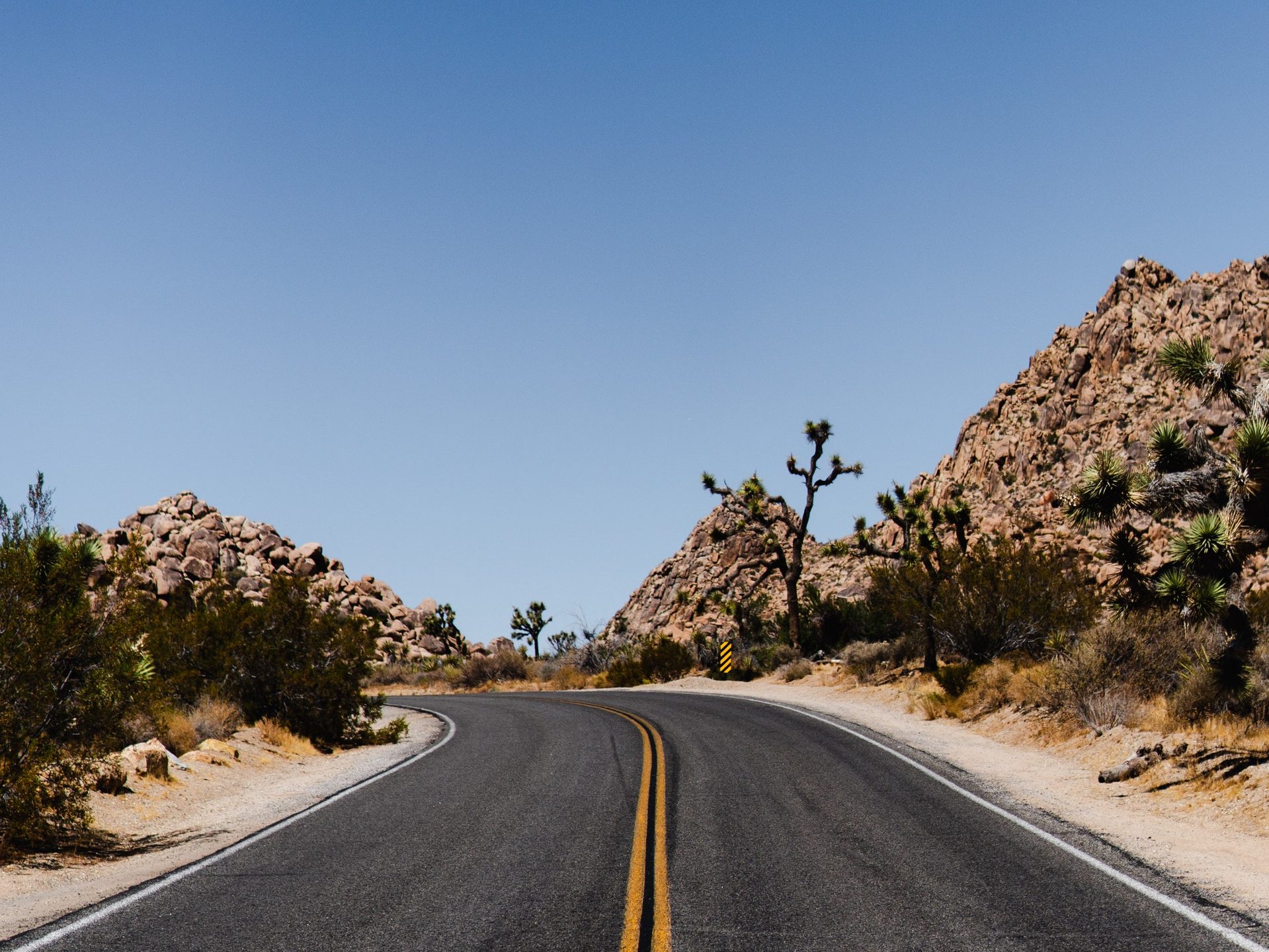 Monument Legal Group Represents Buyer in the $8M+ Acquisition of a Retail Strip Center in the Coachella Valley, CA