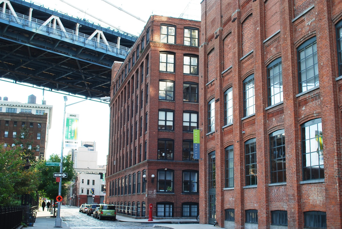 Monument Legal Group Represents Seller in $29M Sale of an Industrial Building in Brooklyn, NY